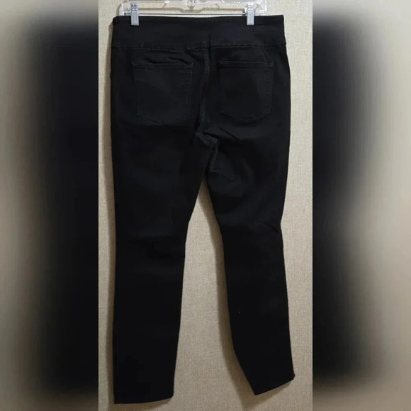 Jeans - Picture 4 of 4